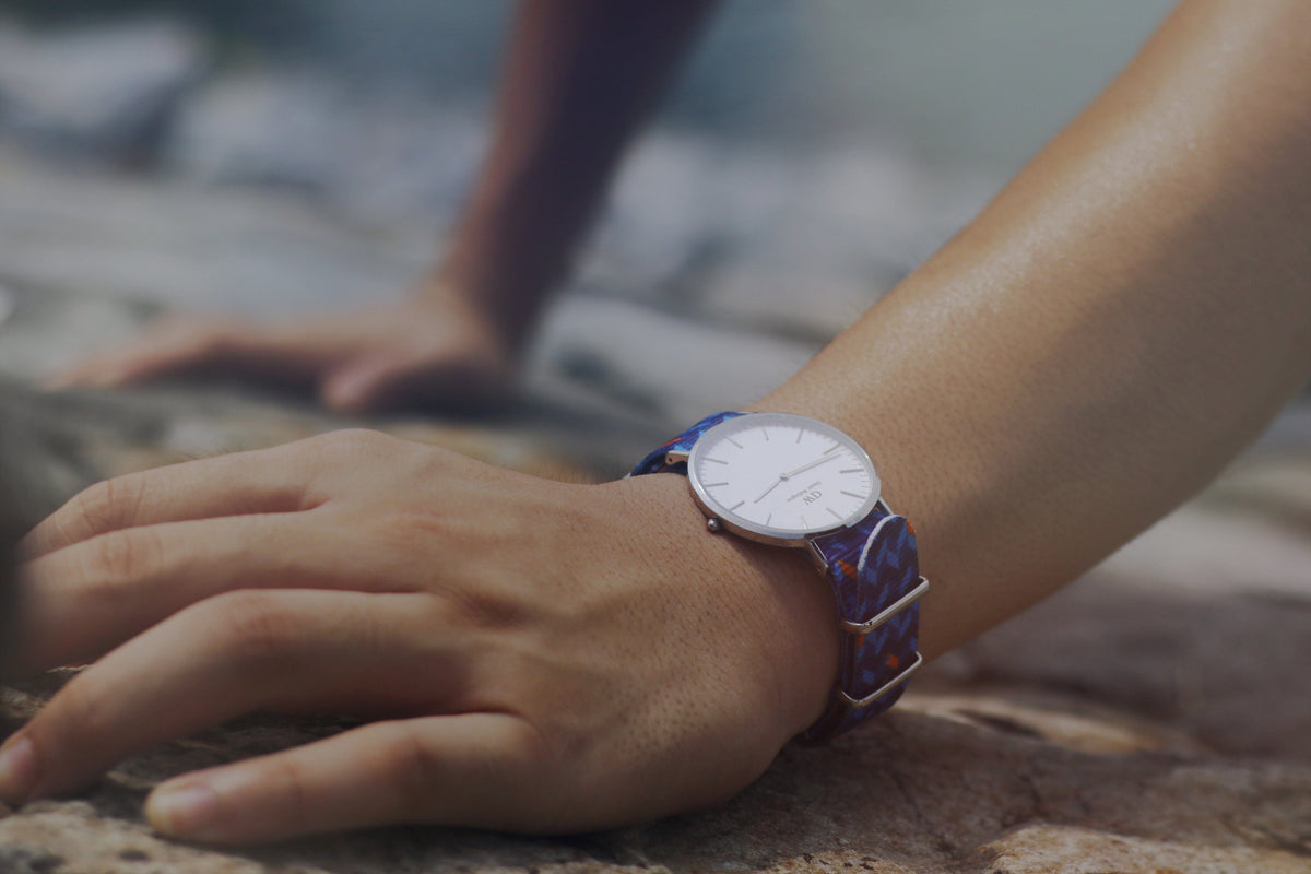 Daniel Wellington watch on Vario's Ocean Chevron strap