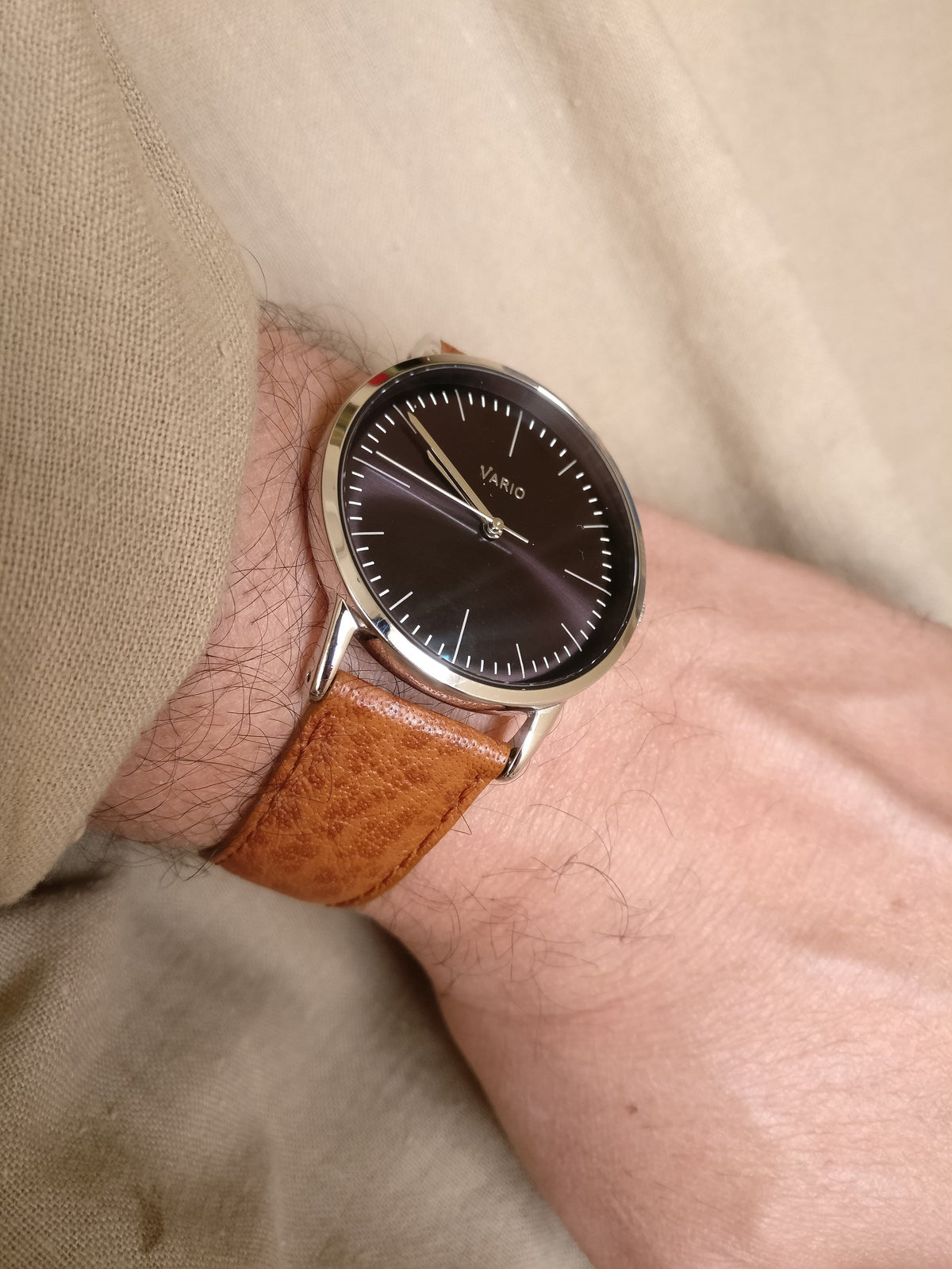 Vario Eclipse Onyx Black Watch with ZRC buffalo strap. Photo by #varioeveryday member Saad