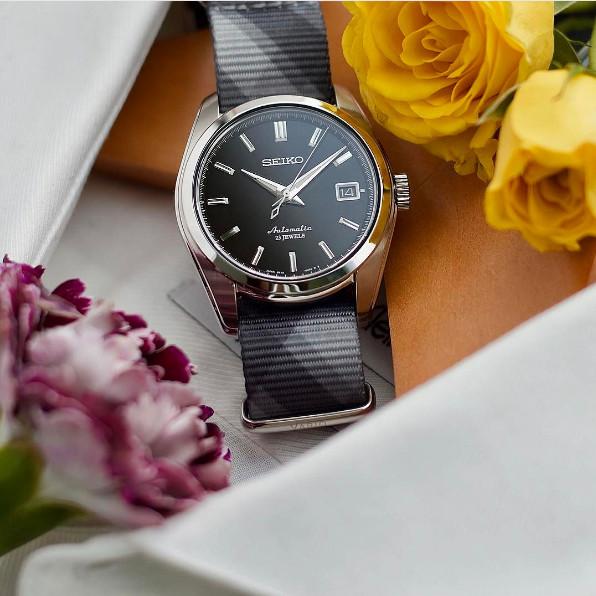 Seiko Sarb 33 on Vario's Mono Plaid Strap