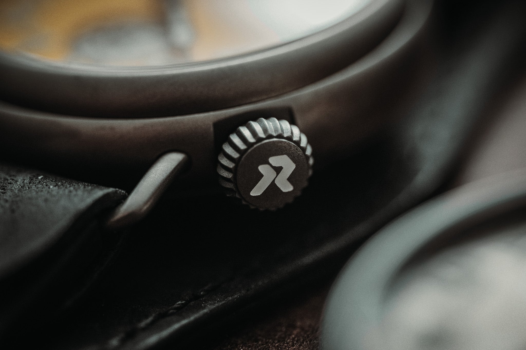 VARIO x RZE UltraHex™ Trench Timascus Watch