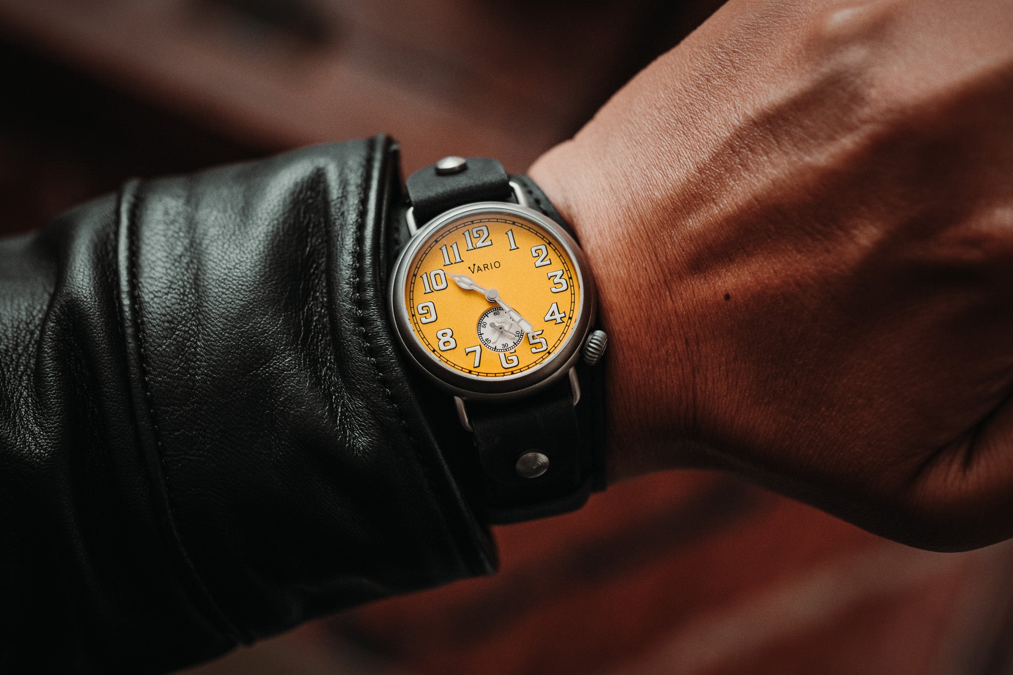 VARIO x RZE UltraHex™ Trench Medallion Yellow Watch