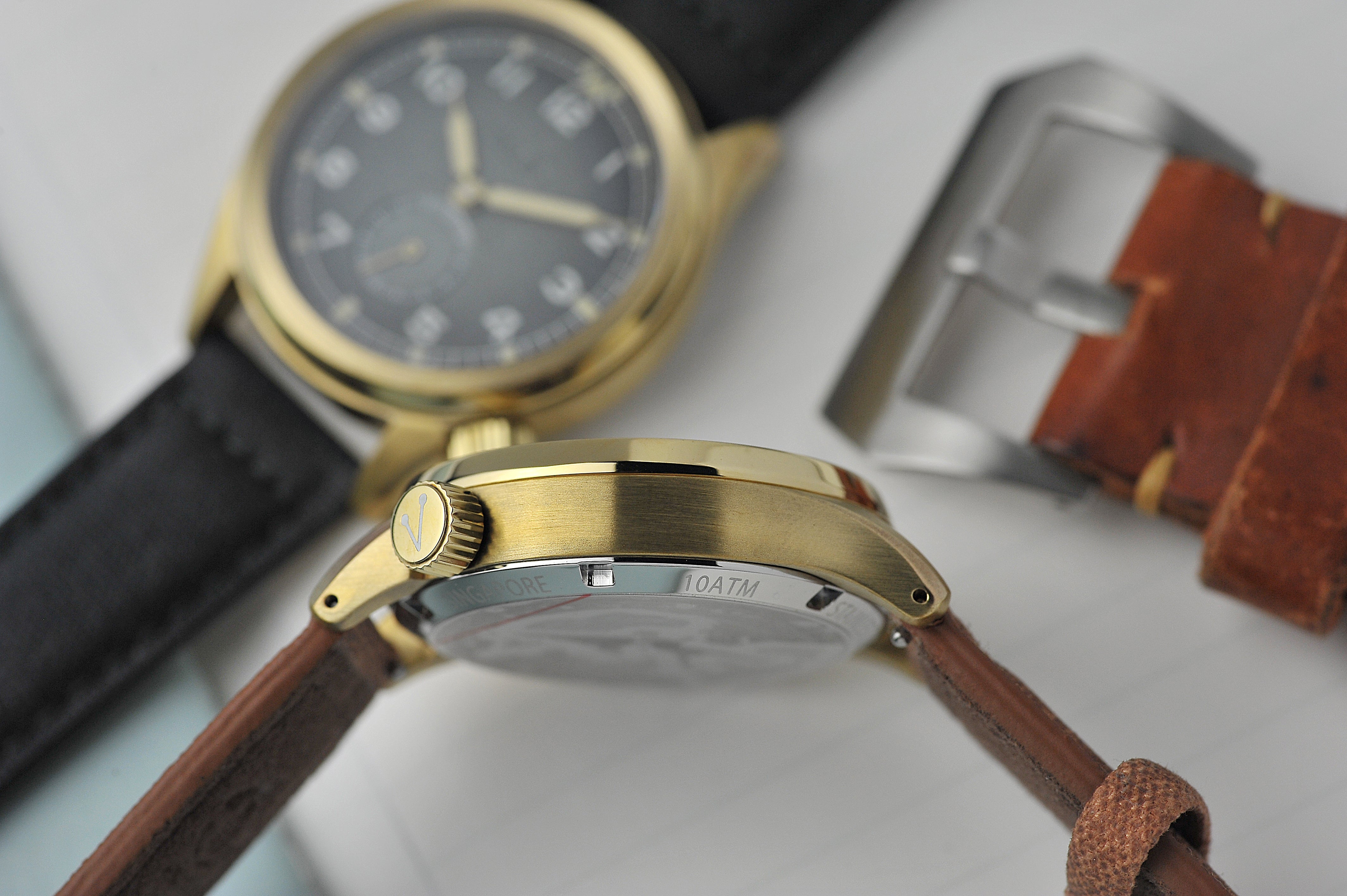 Vario 1945 dirty dozen british military field bronze watch fume grey