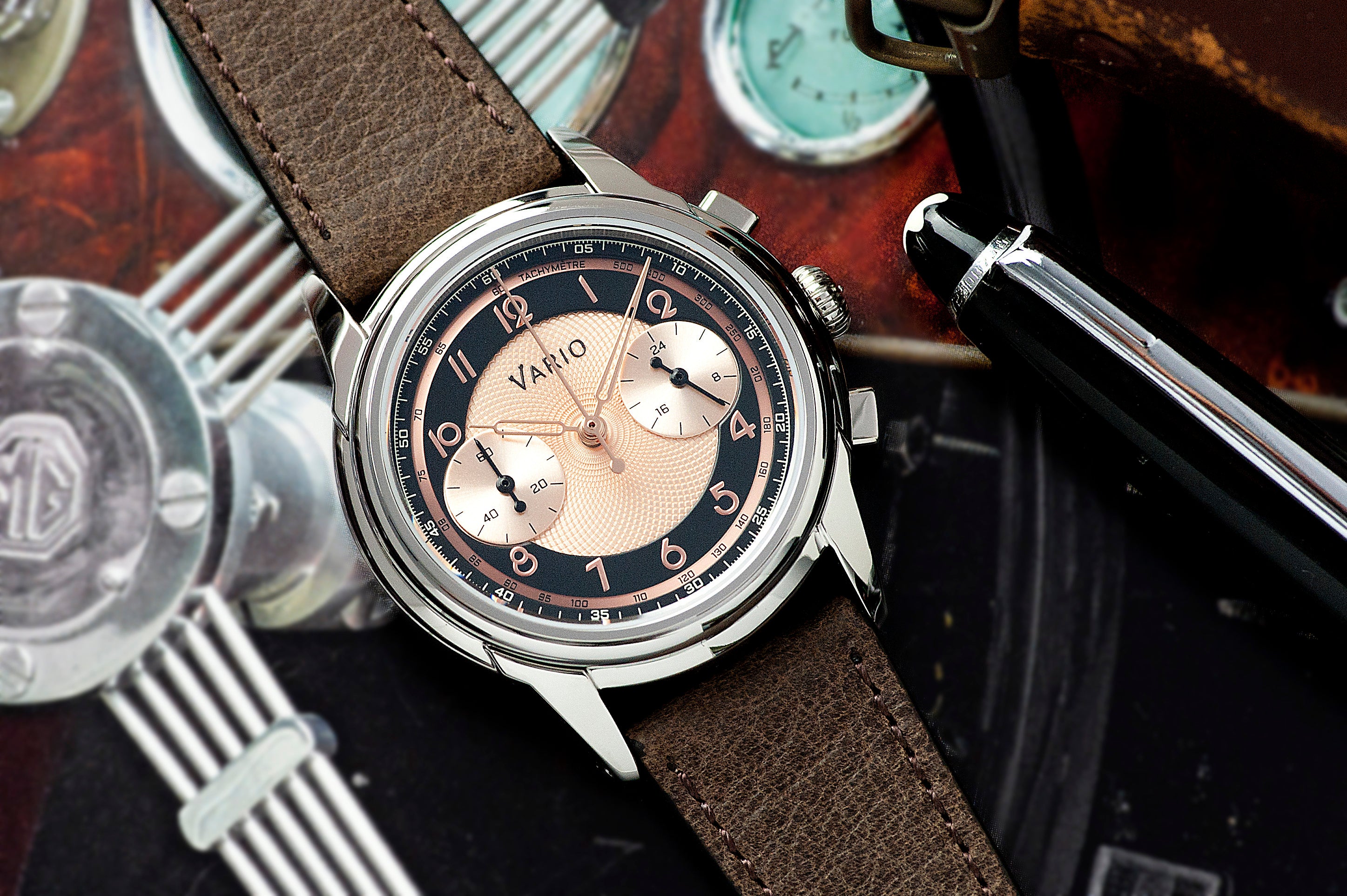 Vario Empire Salmon Tuxedo Tachymètre Chronograph Watch