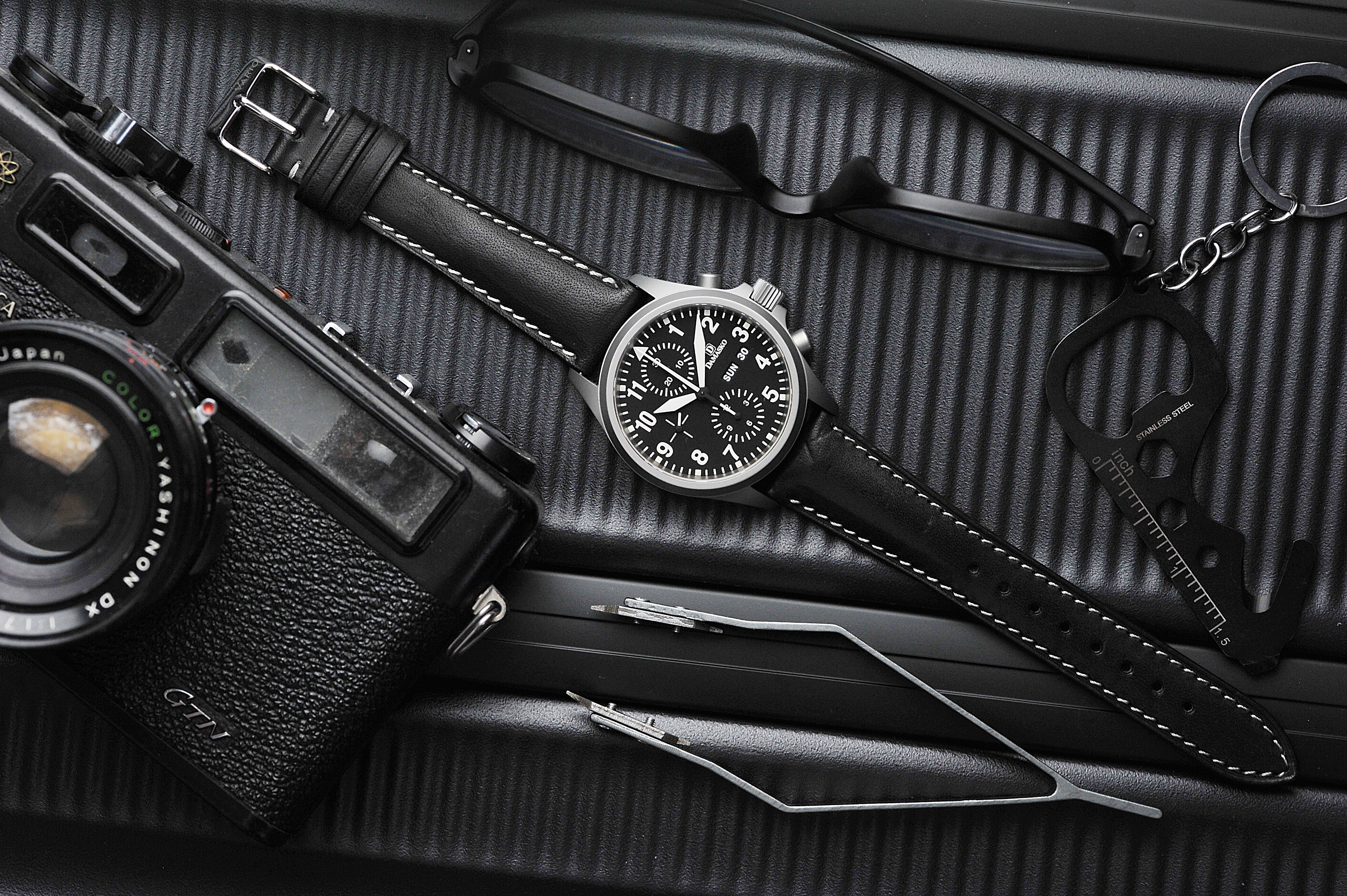 Vintage Veg Tan Embossed Italian Leather black