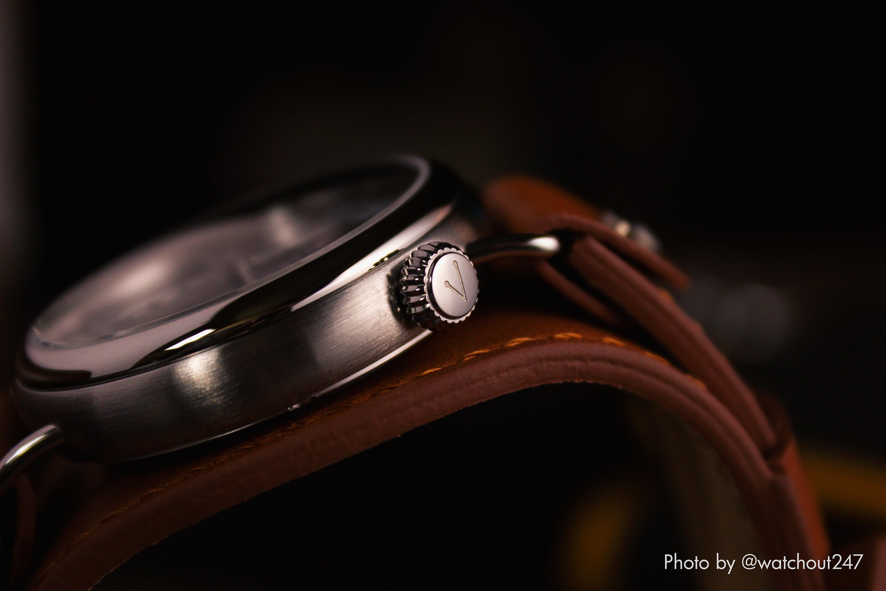 1918 Pilot tilted dial watch