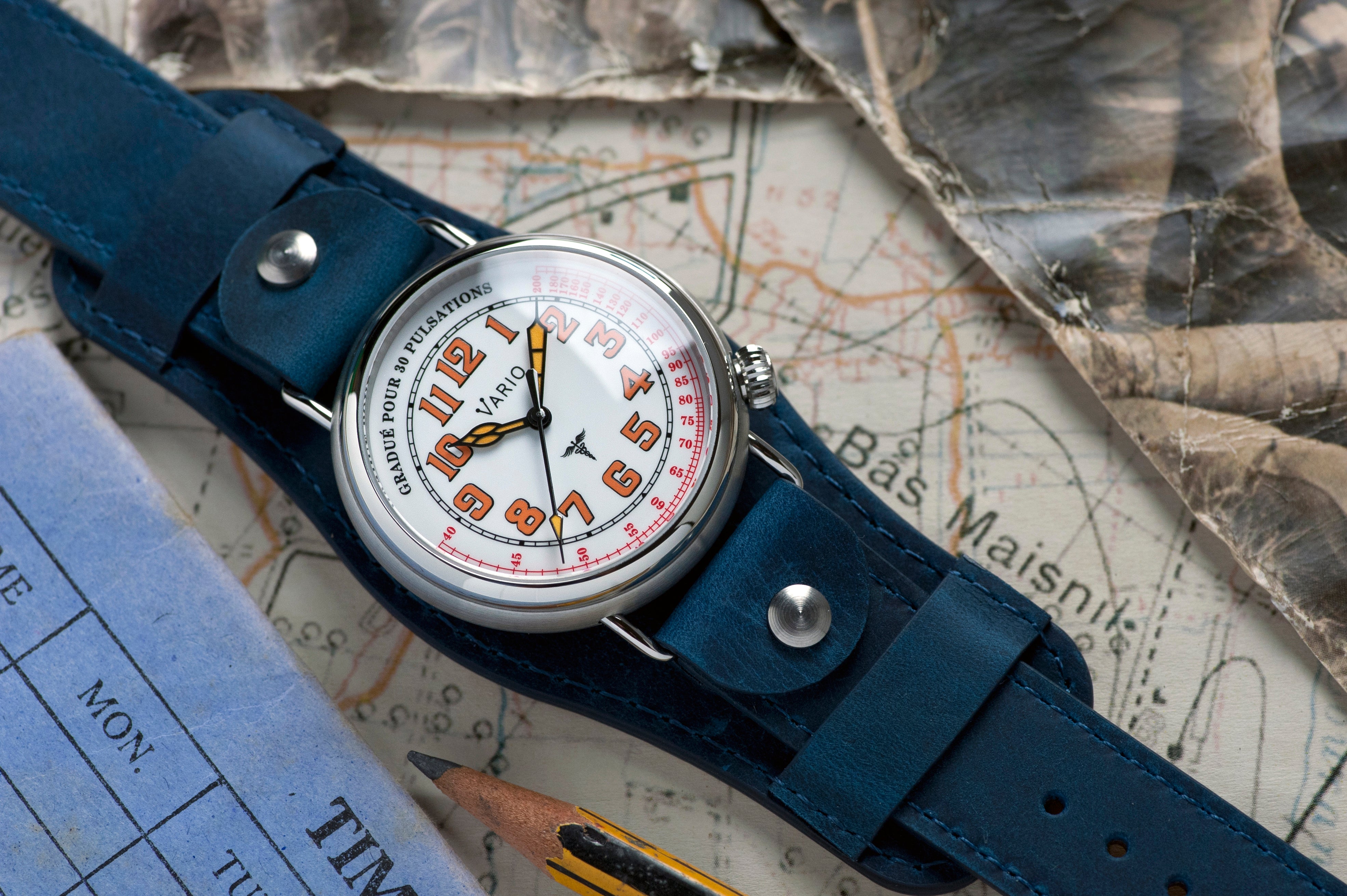 vario 1918 ww1 medic watch with crazy horse chicago screw bund strap