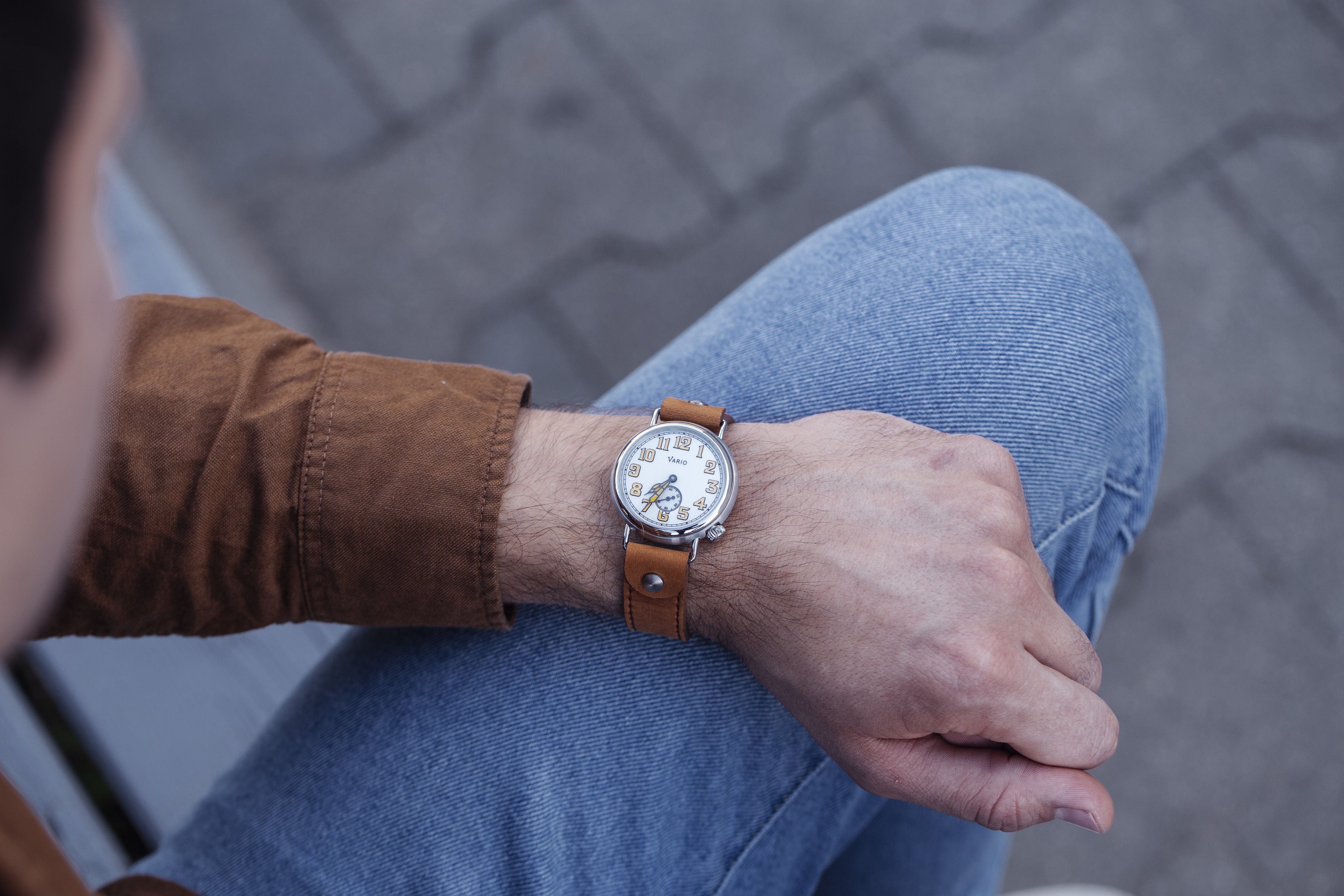 vario 1918 trench field watch white dial orange lume 37mm