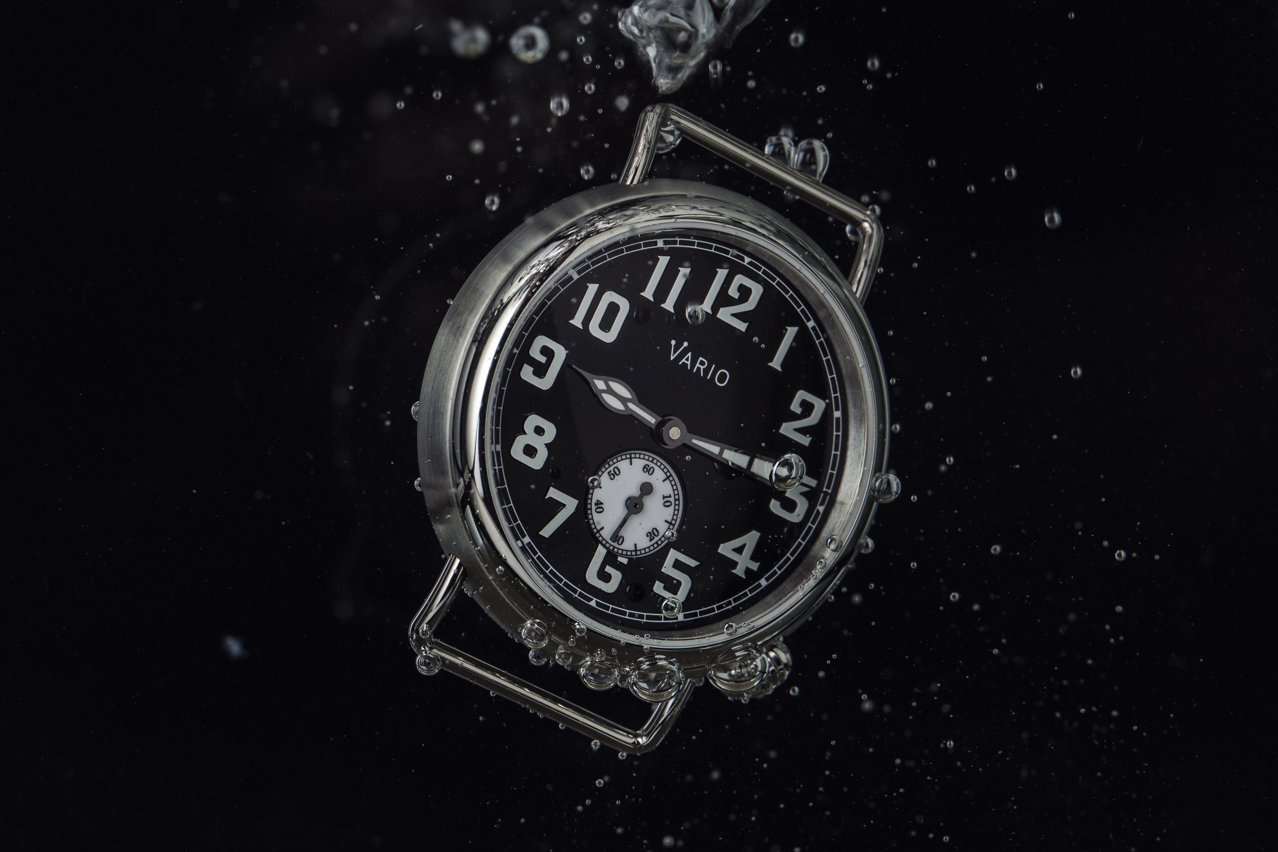 vario 1918 trench field watch black dial white lume 37mm