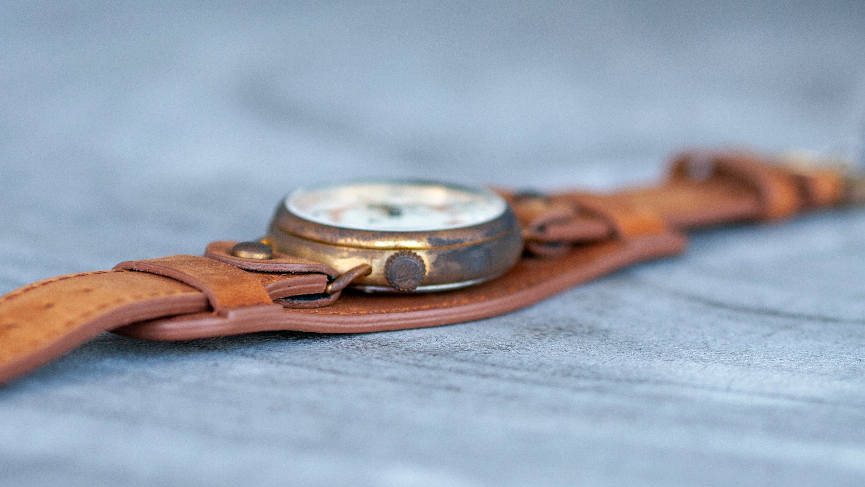 Vario 1918 Medic Brass White Dial with Orange Lume