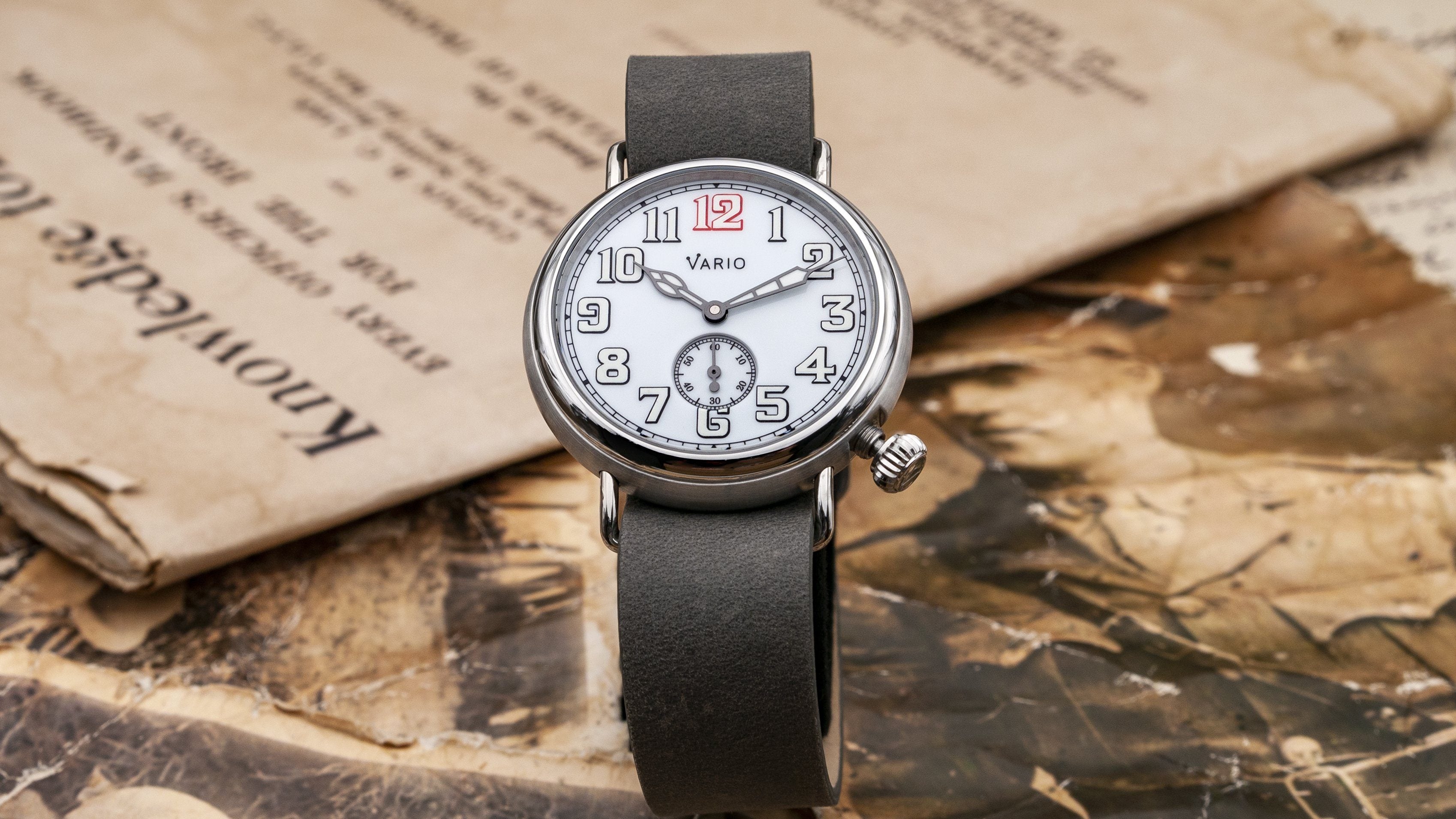 vario 1918 trench field watch white dial white lume 37mm