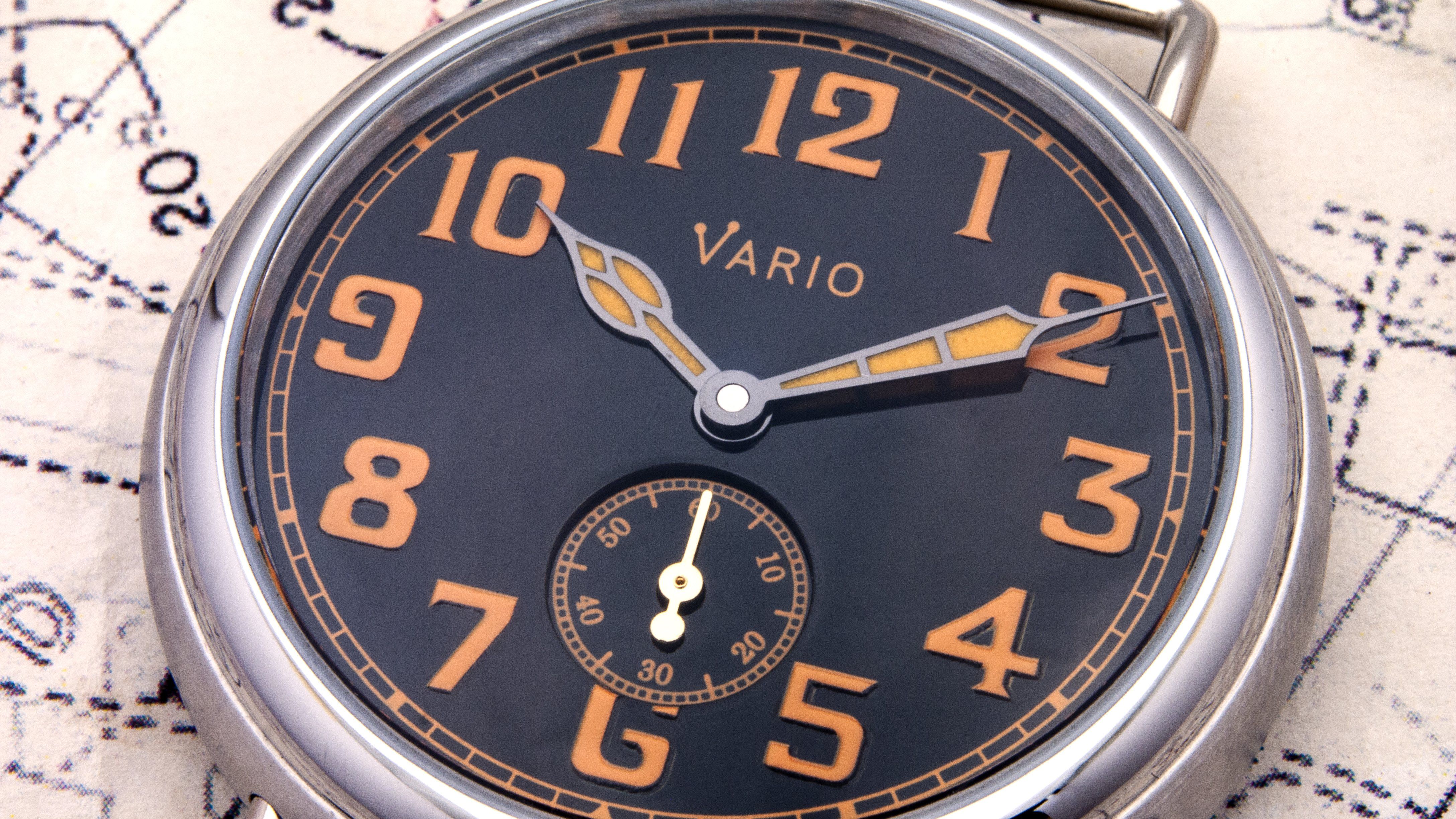 vario 1918 trench field watch black dial orange lume 37mm
