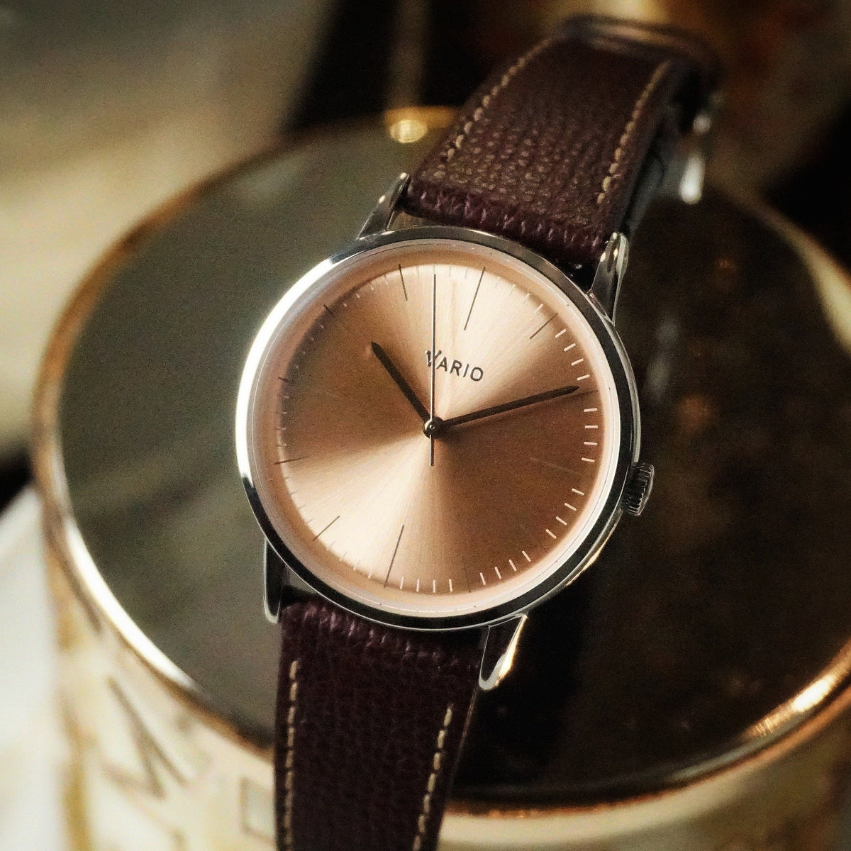 Check out this gorgeous Vario Empire Champagne