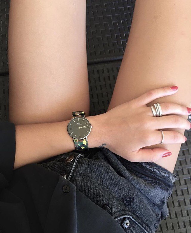 Daniel Wellington watch with Camo Green strap by #varioeveryday member @valentina_s6