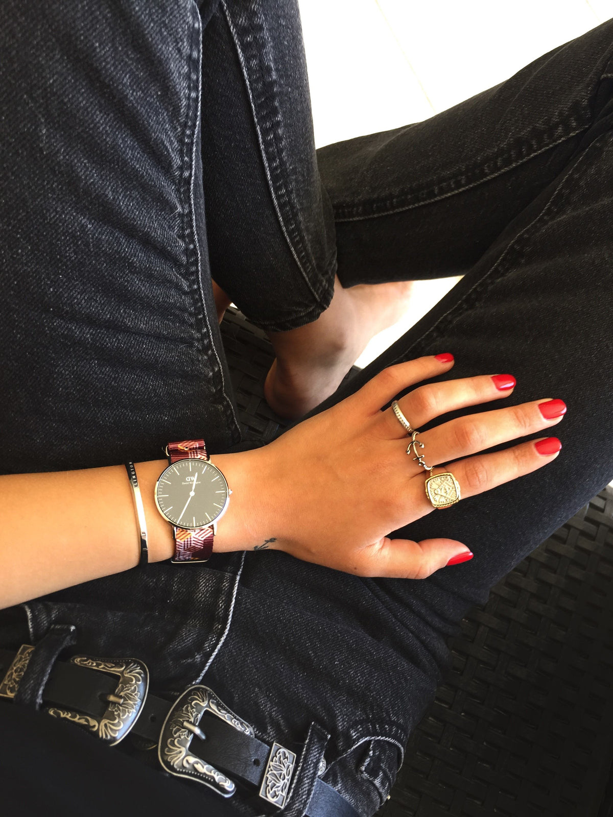 Daniel Wellington on Escher Crate Graphic by #varioeveryday member Valentina