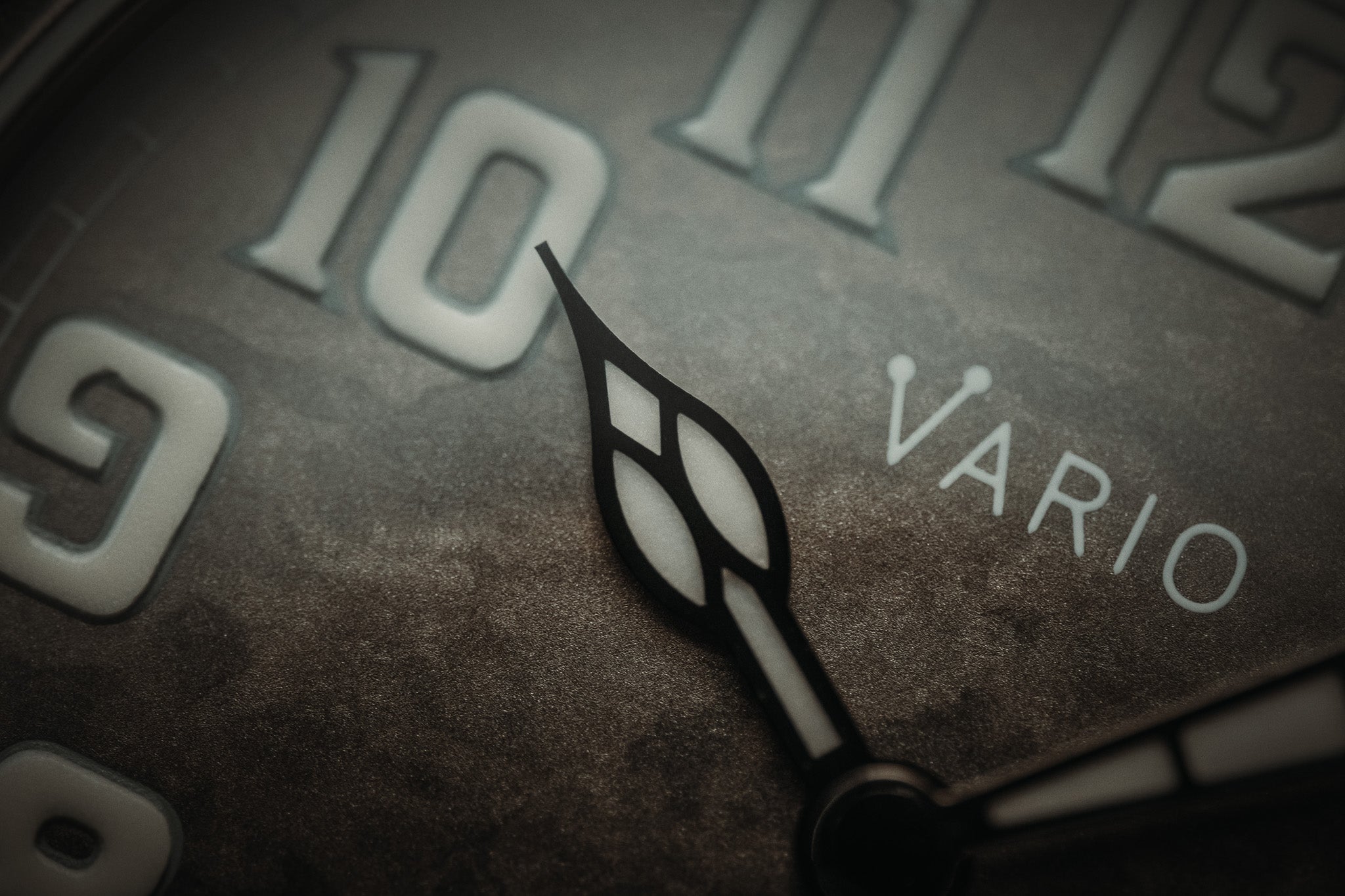 VARIO x RZE UltraHex™ Trench Timascus Watch