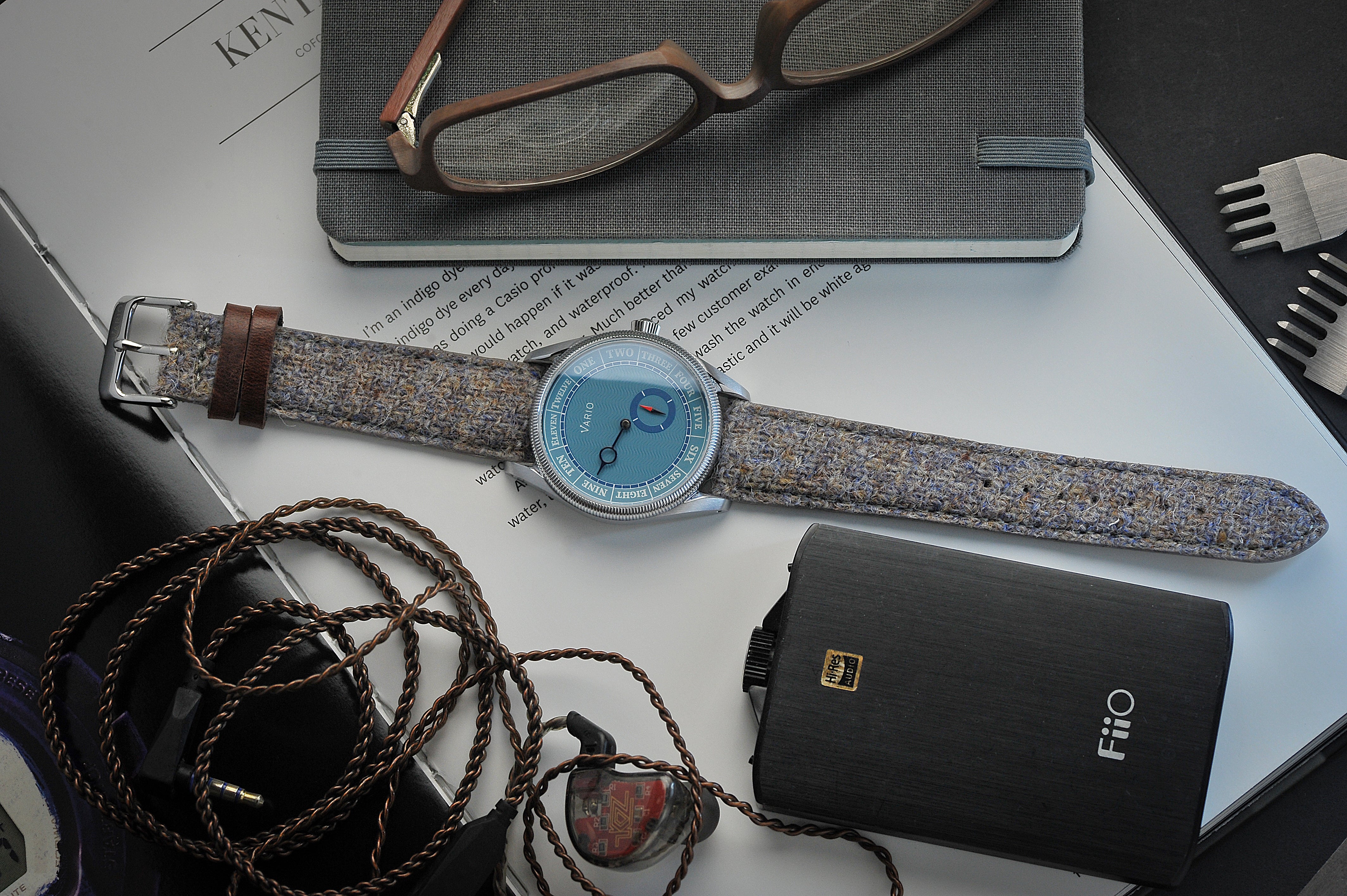 vario harris tweed with leather keepers watch strap