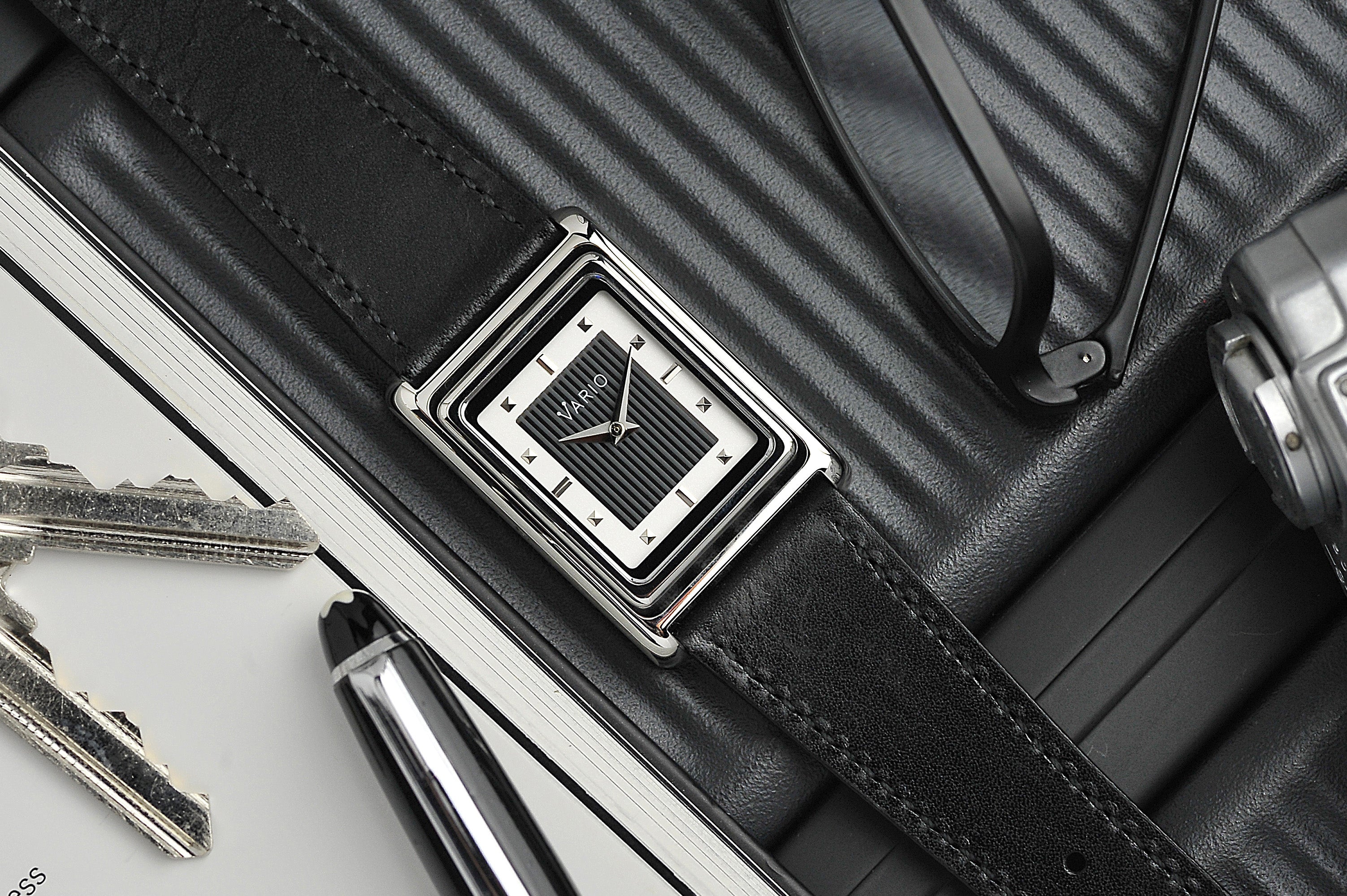 vario versa single time automatic reversible watch