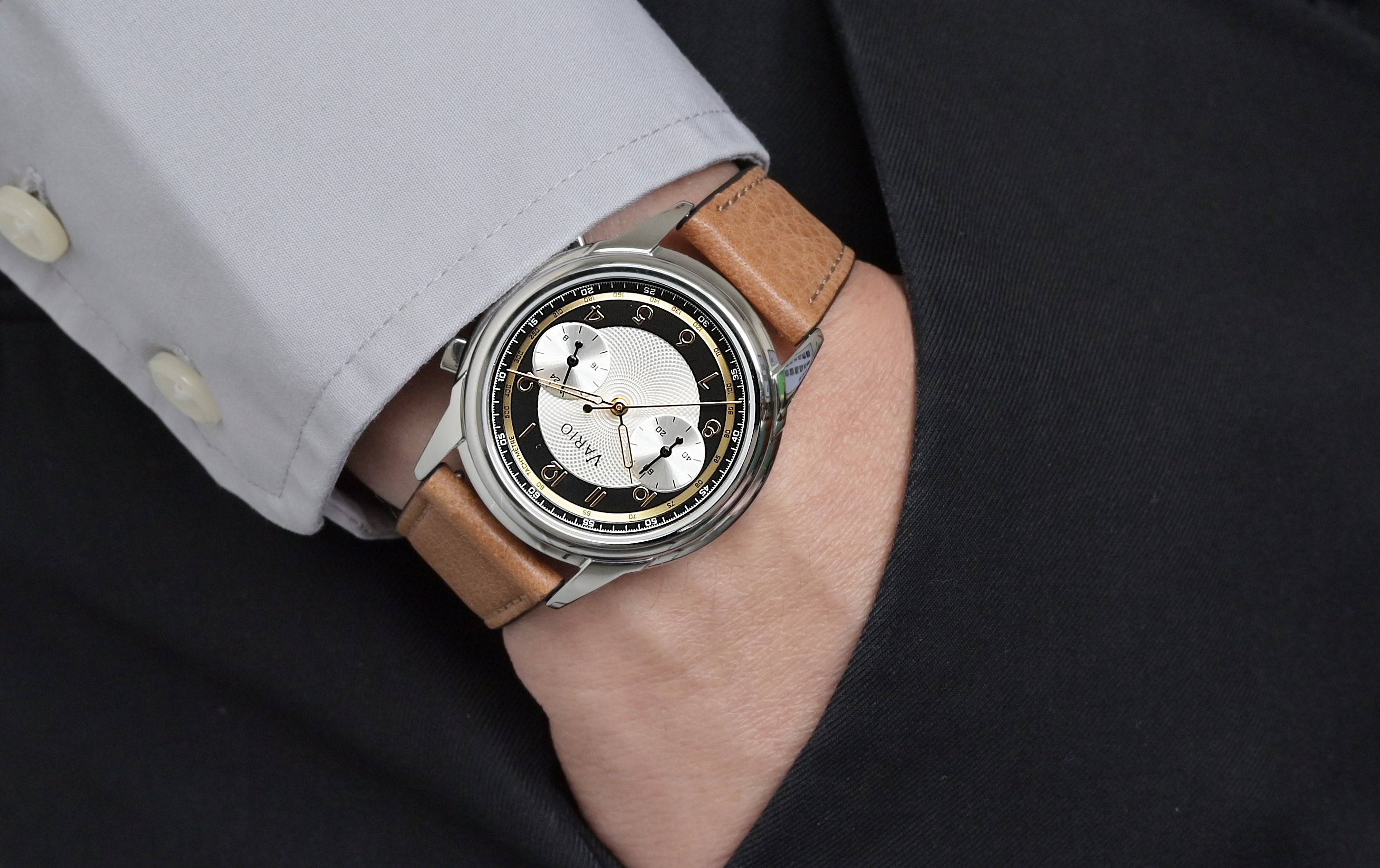 Vario Empire White Tuxedo Gold Tachymètre Chronograph Watch