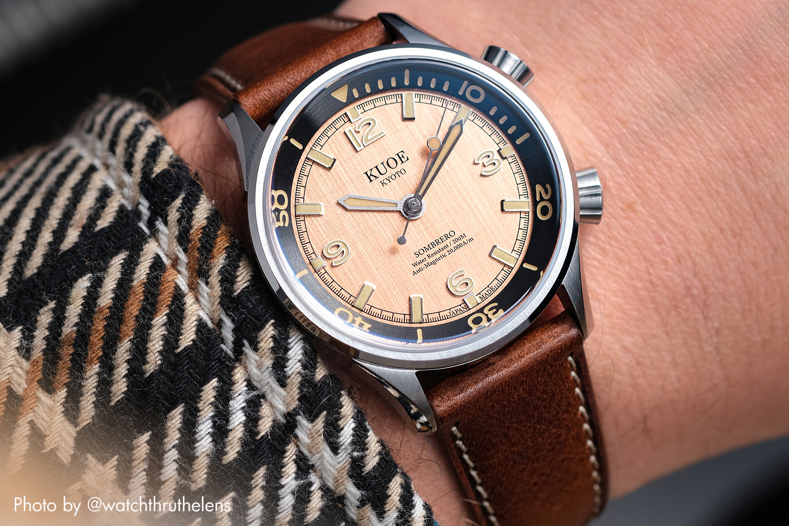 Kuoe watch on Vario watch strap