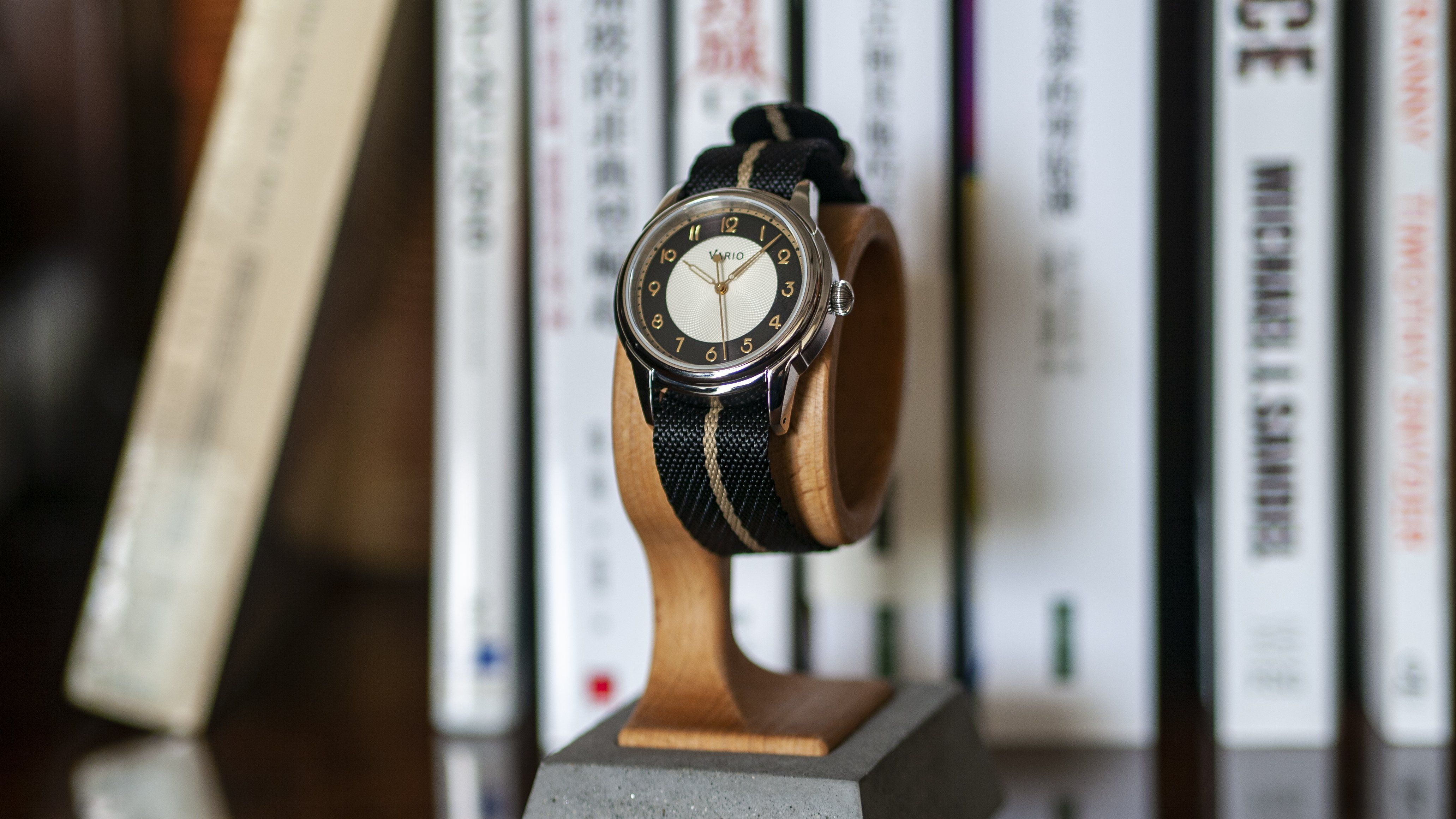 vario empire art deco dress watch