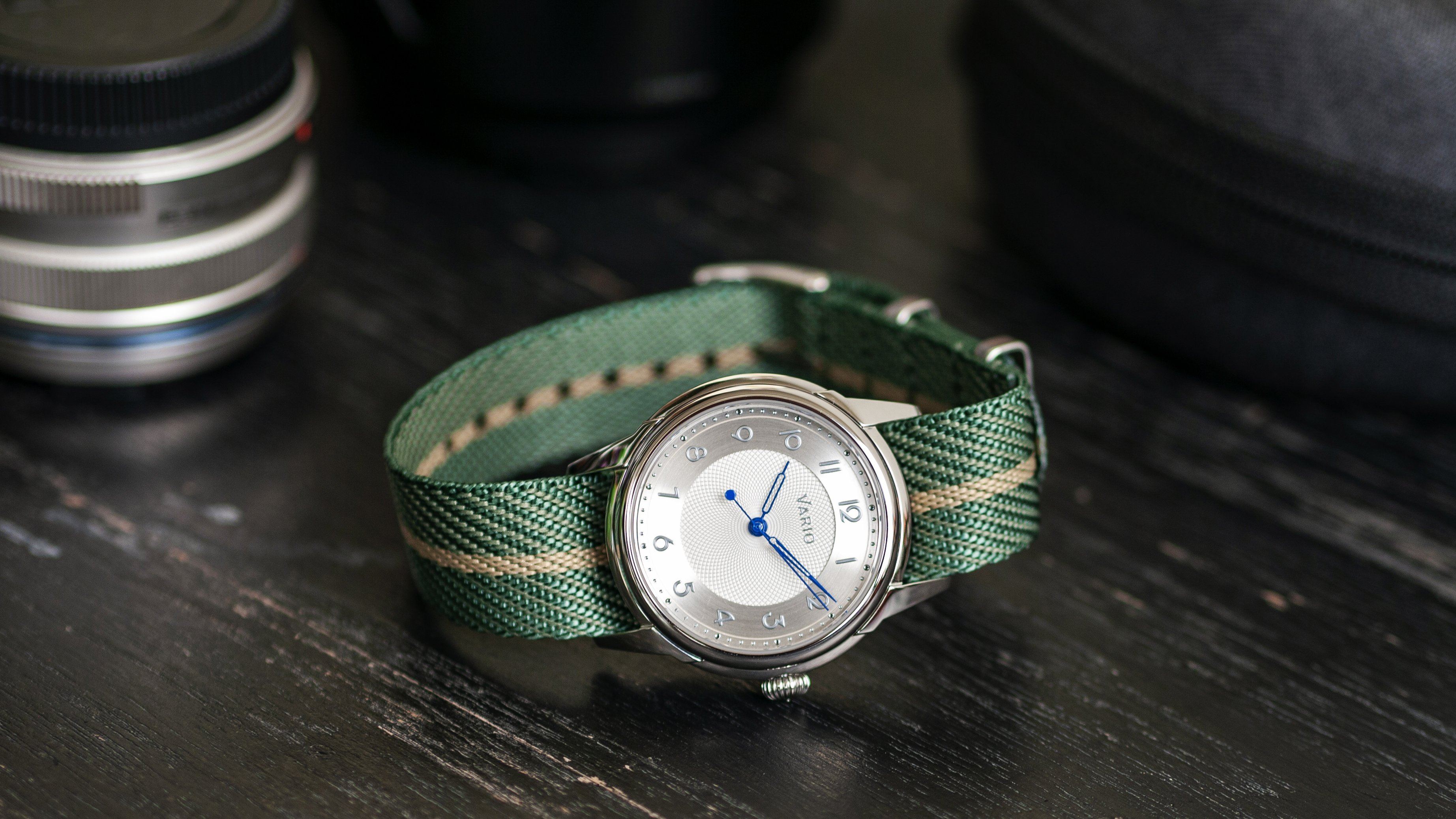 Vario Twill beige empire dress watch